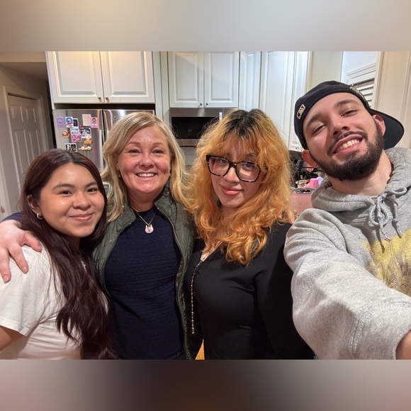 Share Show—LIKE TO BE NOTIFIED WHEN I GO LIVE - Picture 9 of 11